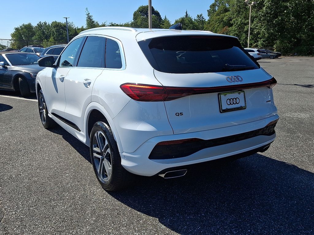 Thumbnail: 2025 Audi Q5 - 3