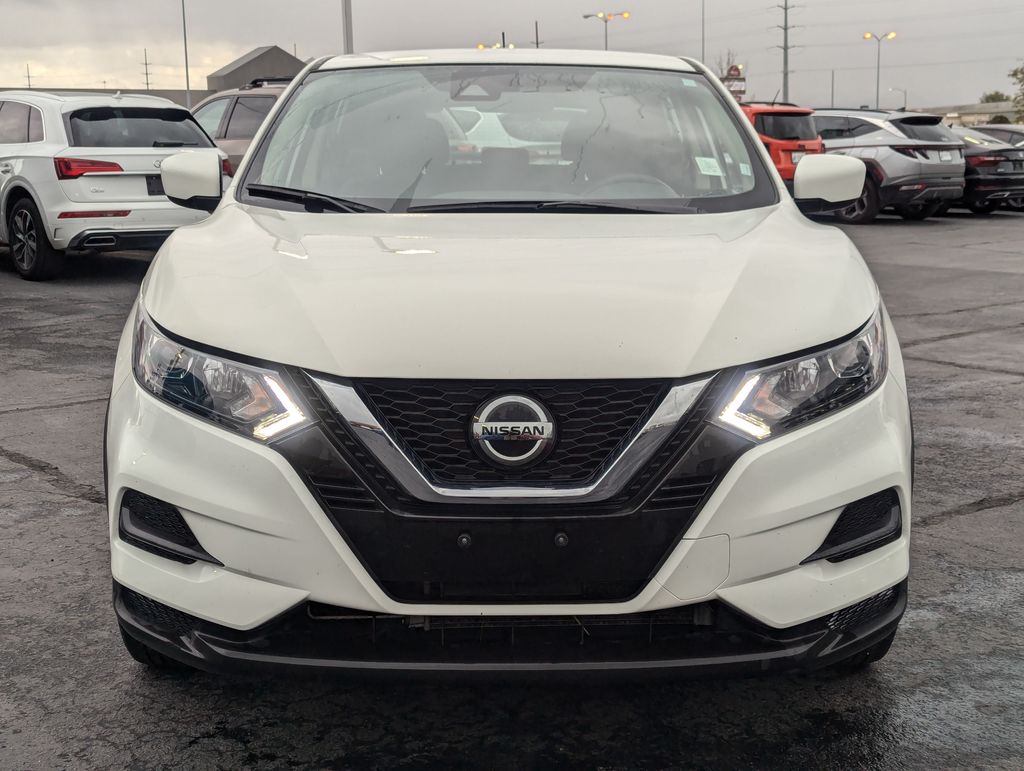 2022 Nissan Rogue Sport S 10