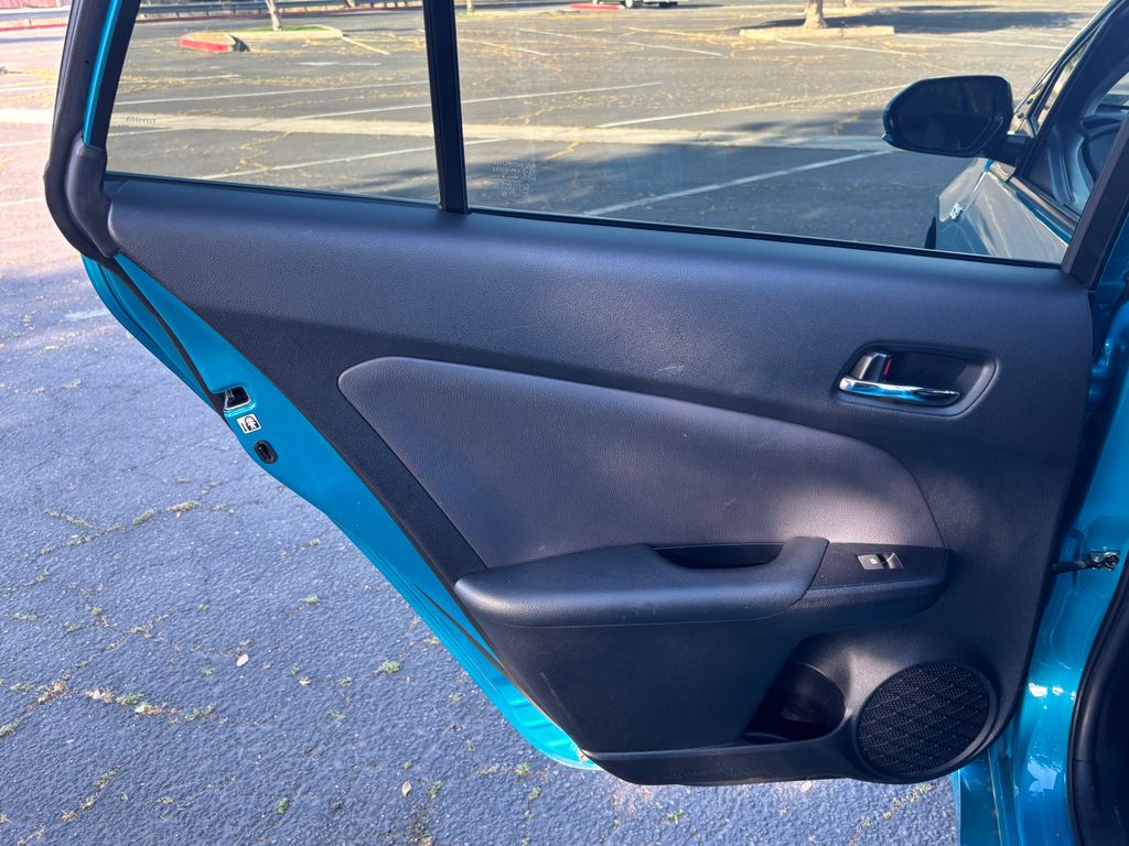 Thumbnail: 2017 Toyota Prius Prime - 26