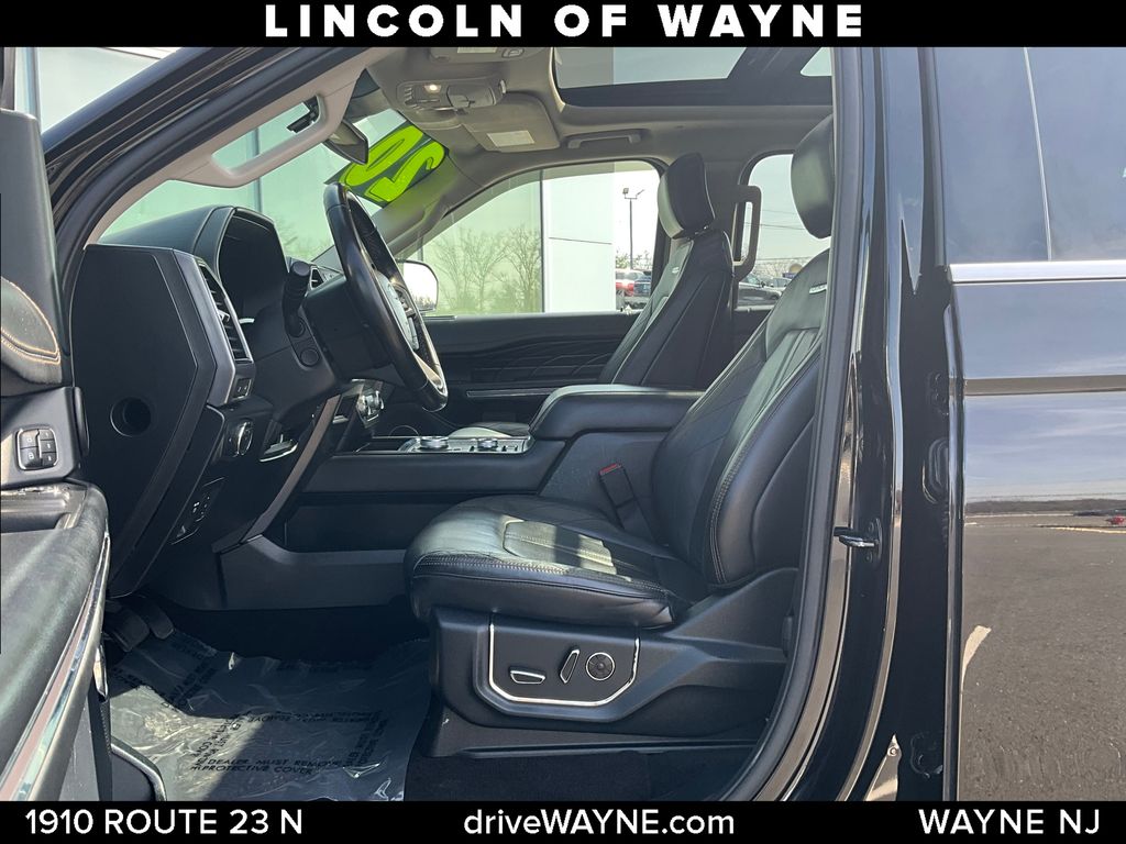 2020 Ford Expedition Platinum photo