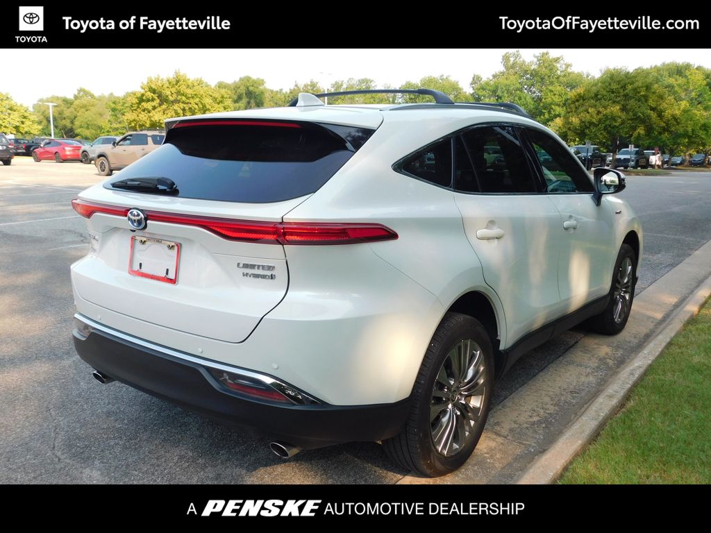 Thumbnail: 2021 Toyota Venza - 4