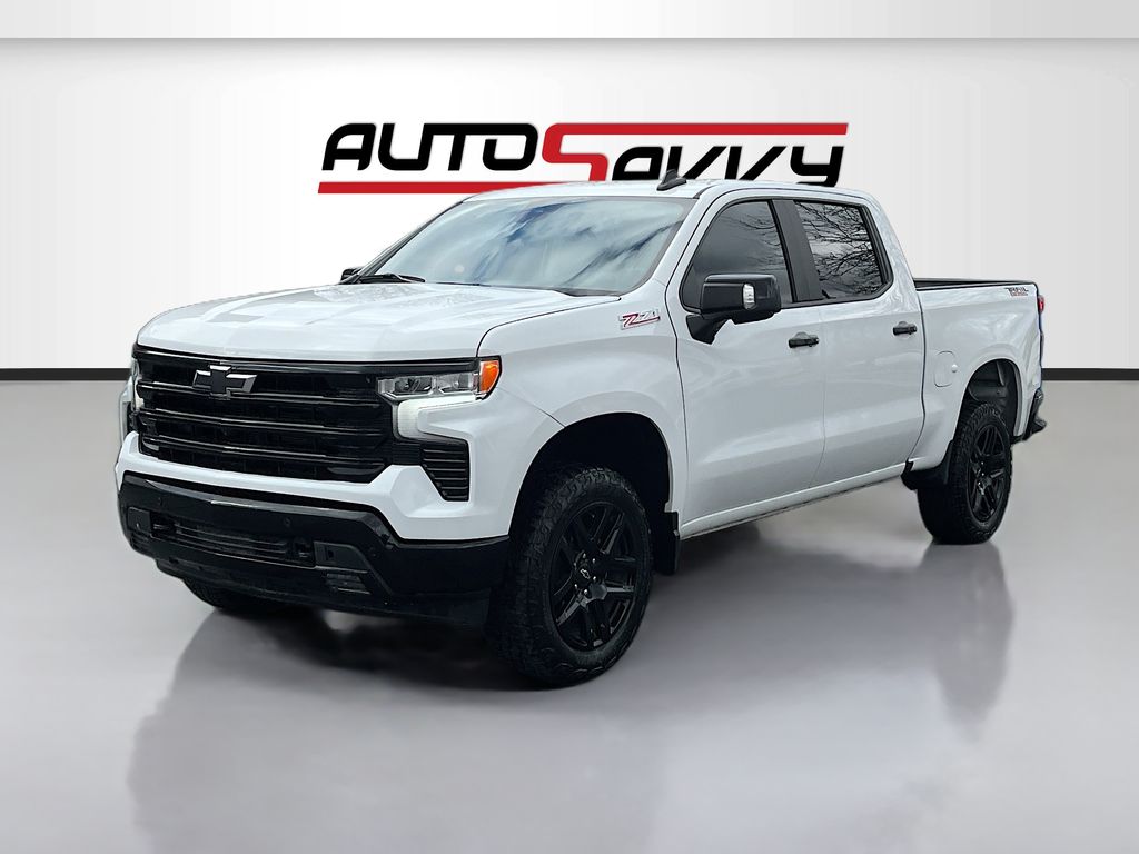 Used 2024 White Chevrolet LT Trail Boss image 3