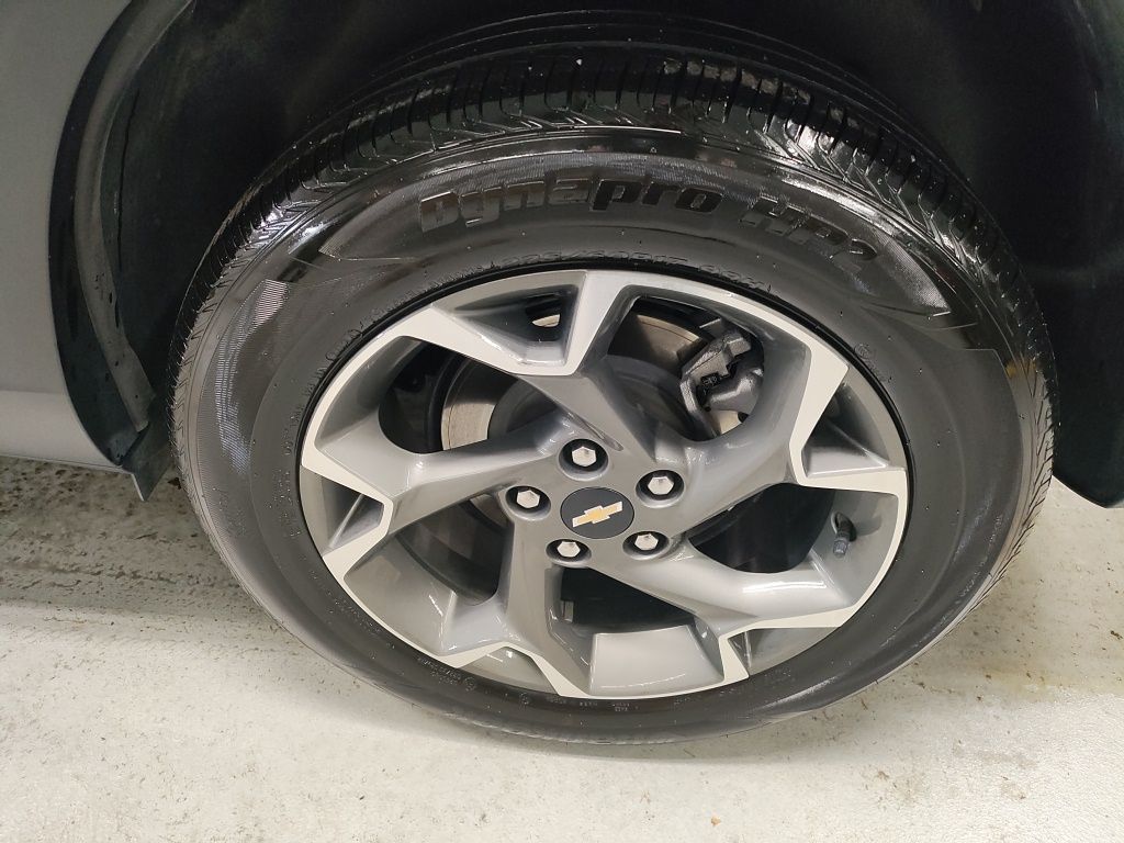 Used 2025 Gray Chevrolet LT image 20