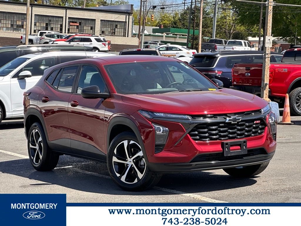 Red (Crimson Metallic) 2024 Chevrolet Trax RS with 1RS FWD SUV / Crossover Front-Wheel Drive 6-Speed Automatic