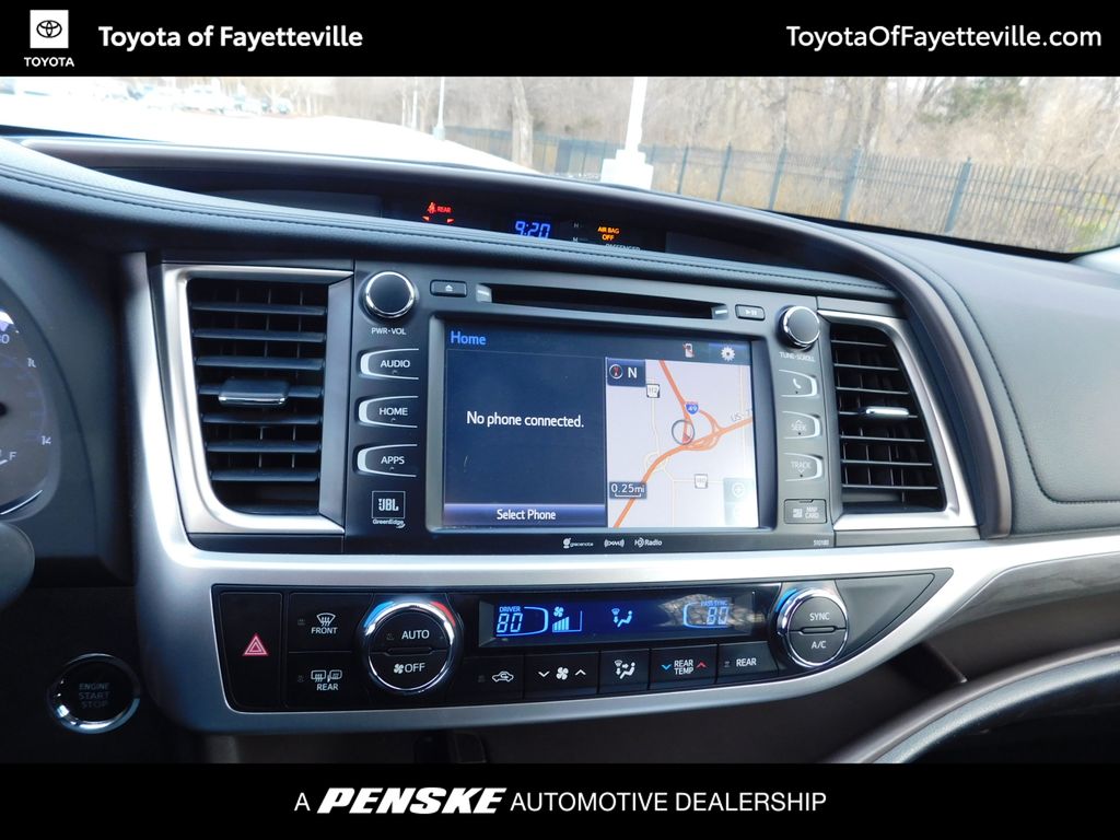 Thumbnail: 2018 Toyota Highlander - 7