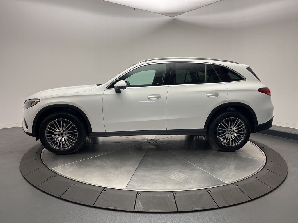 Thumbnail: 2026 Mercedes-Benz GLC - 4