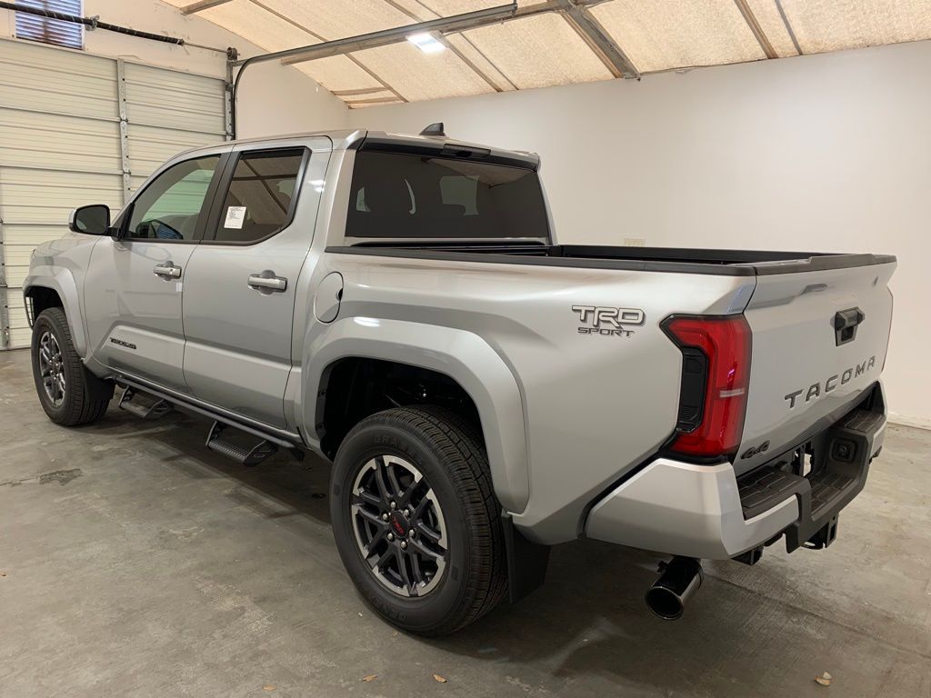 2024 Toyota Tacoma TRD Sport 2