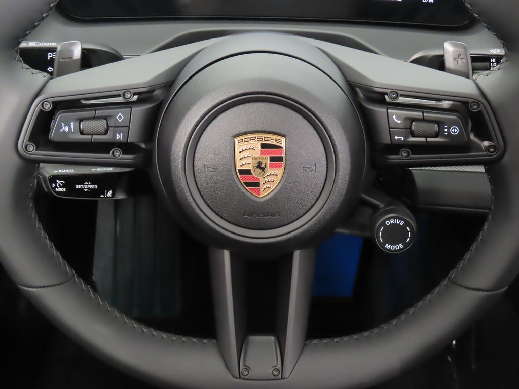 Thumbnail: 2025 Porsche Panamera - 18