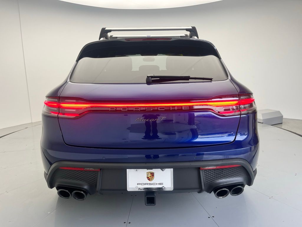 2024 Porsche Macan T 19