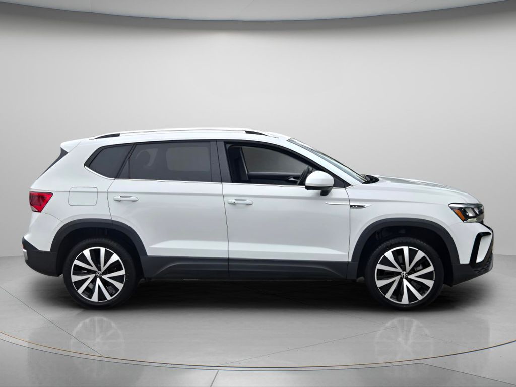 2022 Volkswagen Taos - $17,900