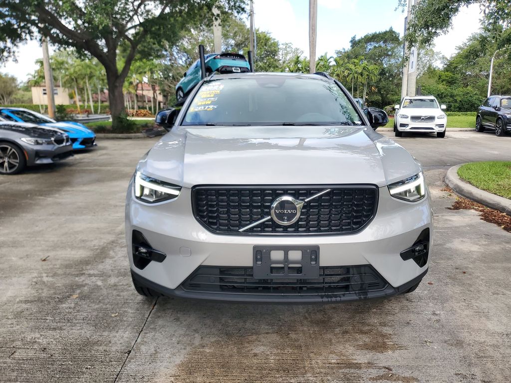 used 2024 Volvo XC40 car, priced at $27,899