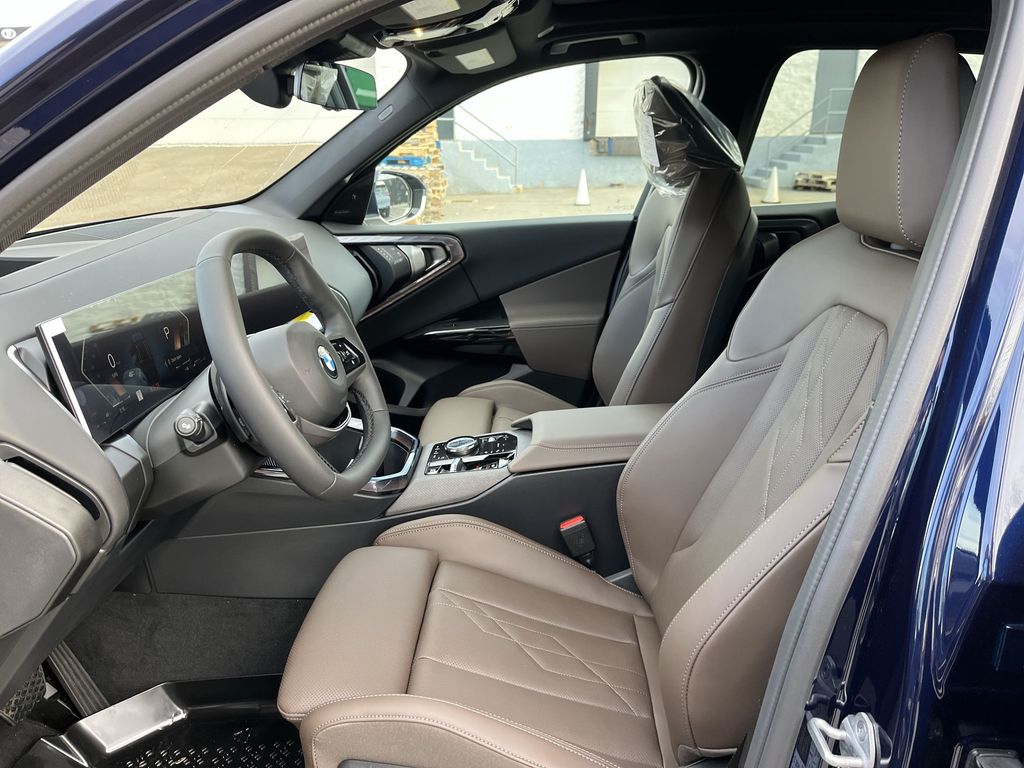 Thumbnail: 2026 BMW X3 - 11