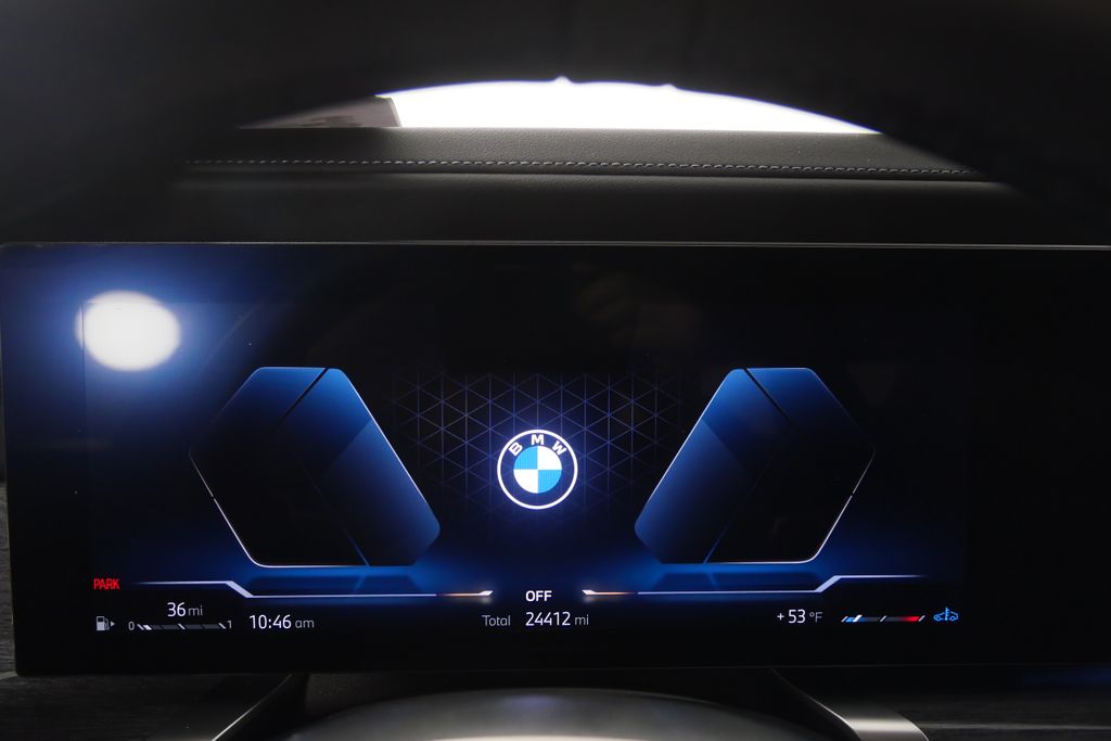 Thumbnail: 2023 BMW 7 Series - 22