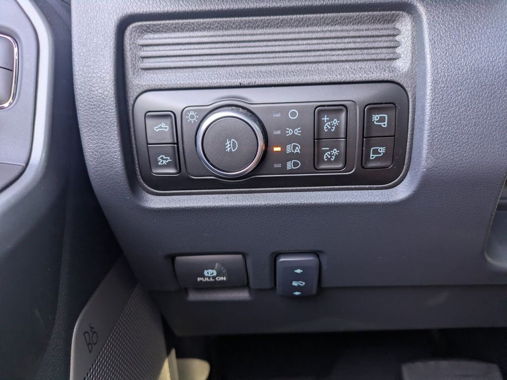 2026 Ford F-350 Super Duty LARIAT