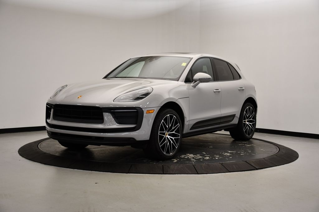 2022 Porsche Macan  -
                Fairfield, CT