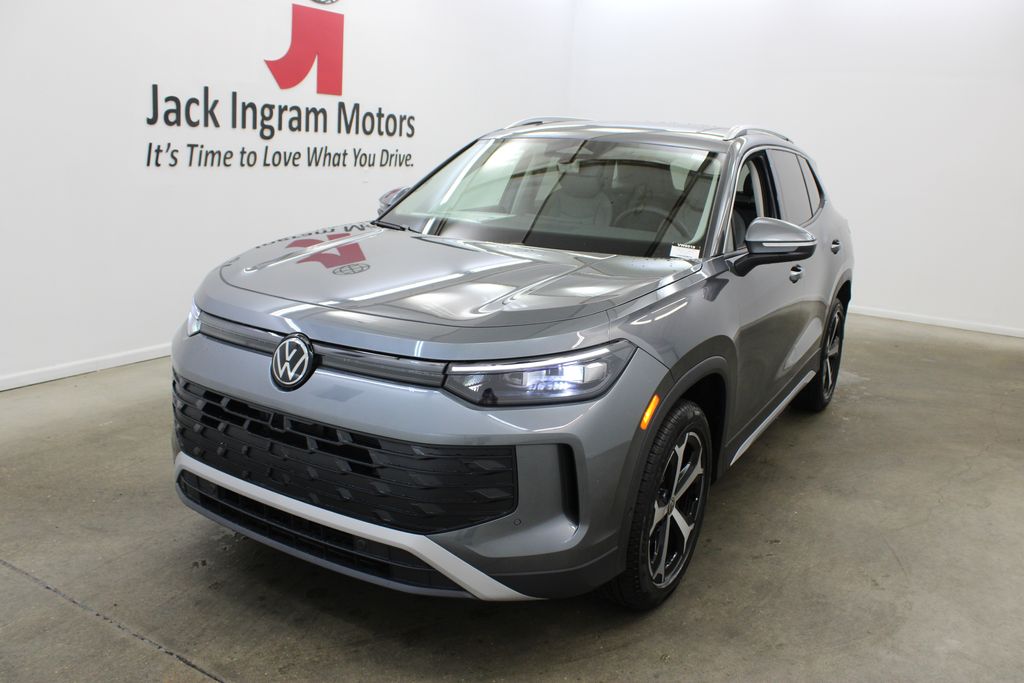 new 2026 Volkswagen Tiguan car, priced at $34,643