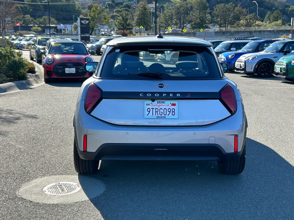 Thumbnail: 2025 MINI Cooper - 4