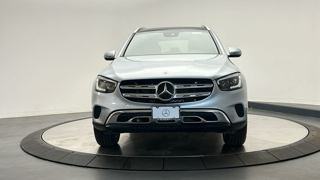 2022 Mercedes-Benz GLC 300 2