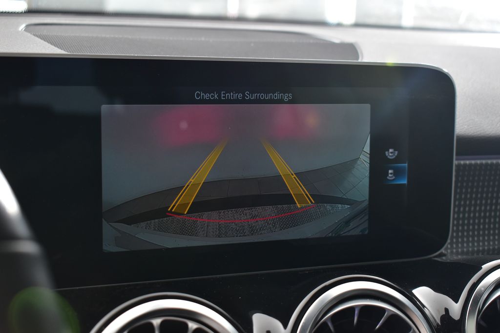 2021 Mercedes-Benz GLB 250 13