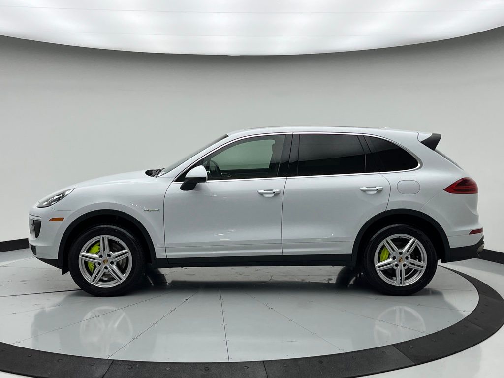 Thumbnail: 2015 Porsche Cayenne - 2