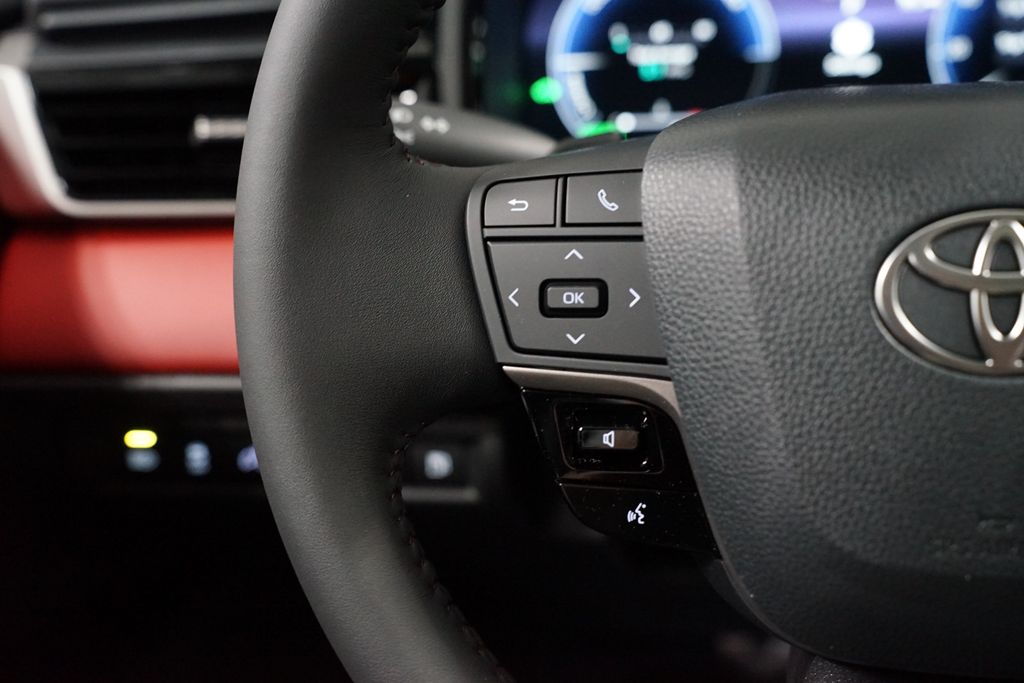 Thumbnail: 2026 Toyota Camry - 14