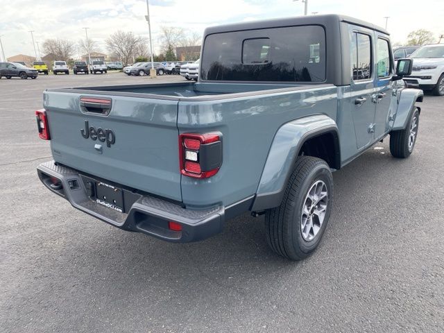 2024 Jeep Gladiator Sport 5