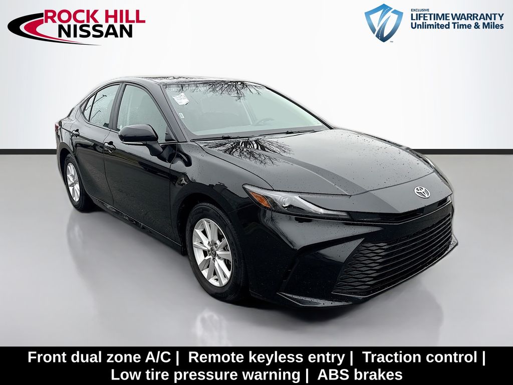 2025 Toyota Camry LE FWD
