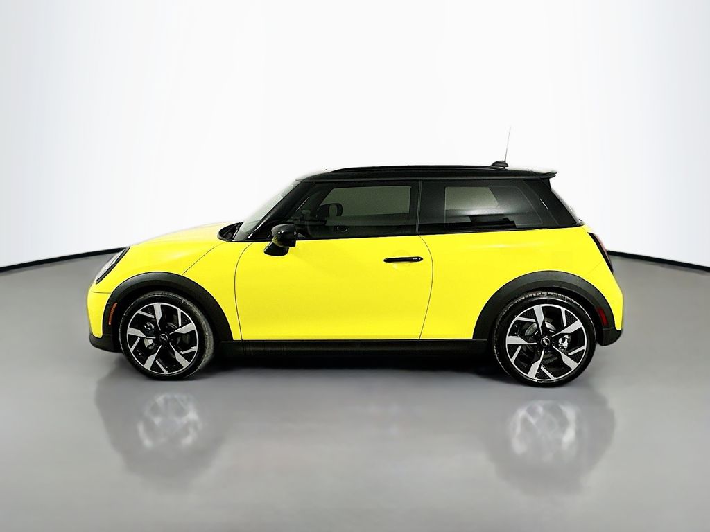 2025 MINI Cooper S 8