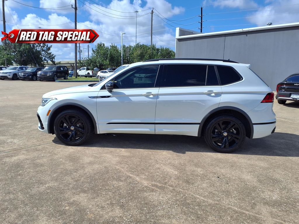 2023 Volkswagen Tiguan 2.0T SE R-Line Black - 4