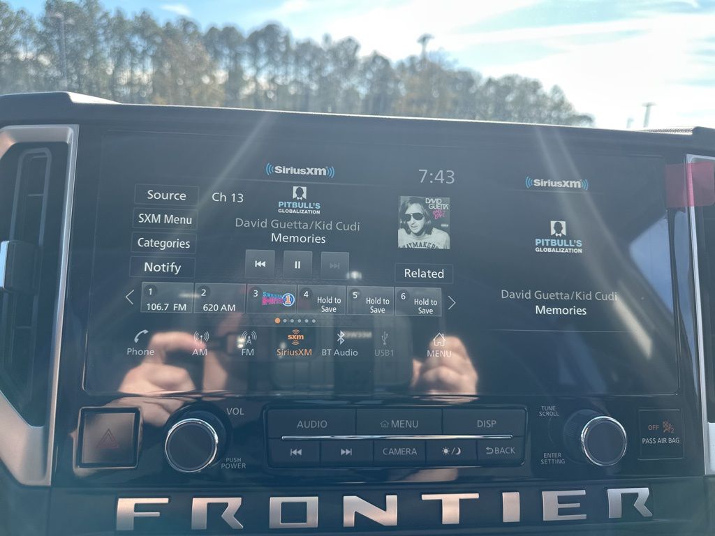 2025 Glacier White Nissan Frontier SV 4X4 Truck