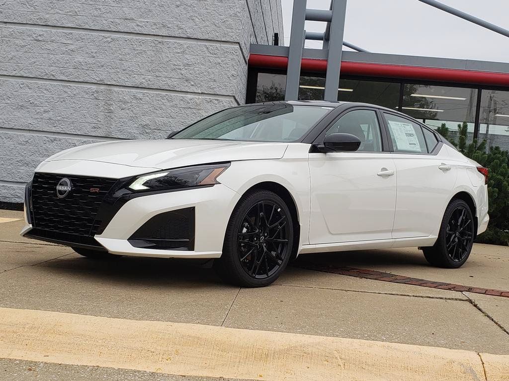 Photo 3 of 2026 Nissan Altima 2.5 SR