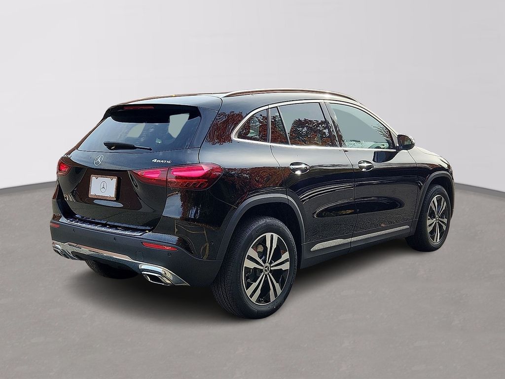 Thumbnail: 2026 Mercedes-Benz GLA - 3