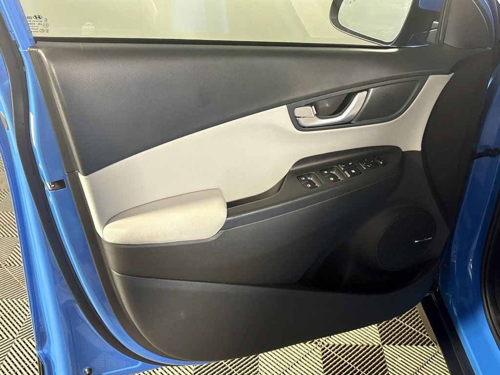 2022 Hyundai Kona Limited