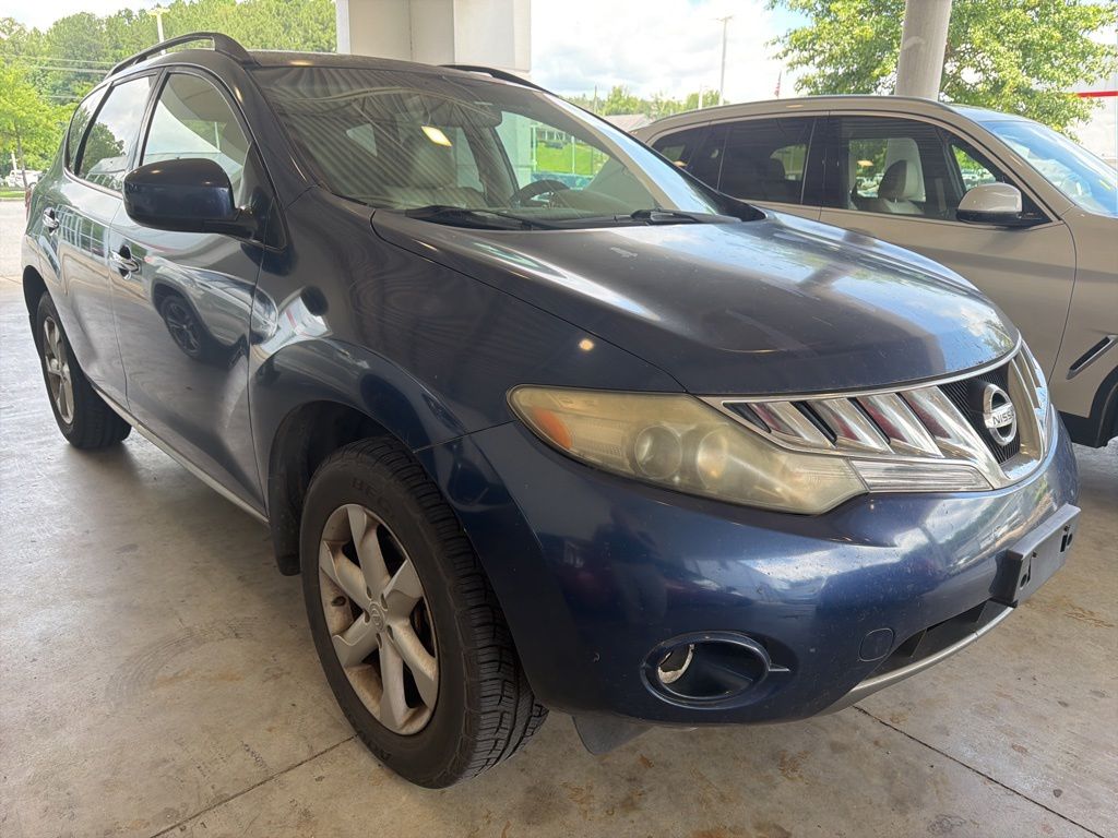Used 2009 Blue Nissan SL image 4