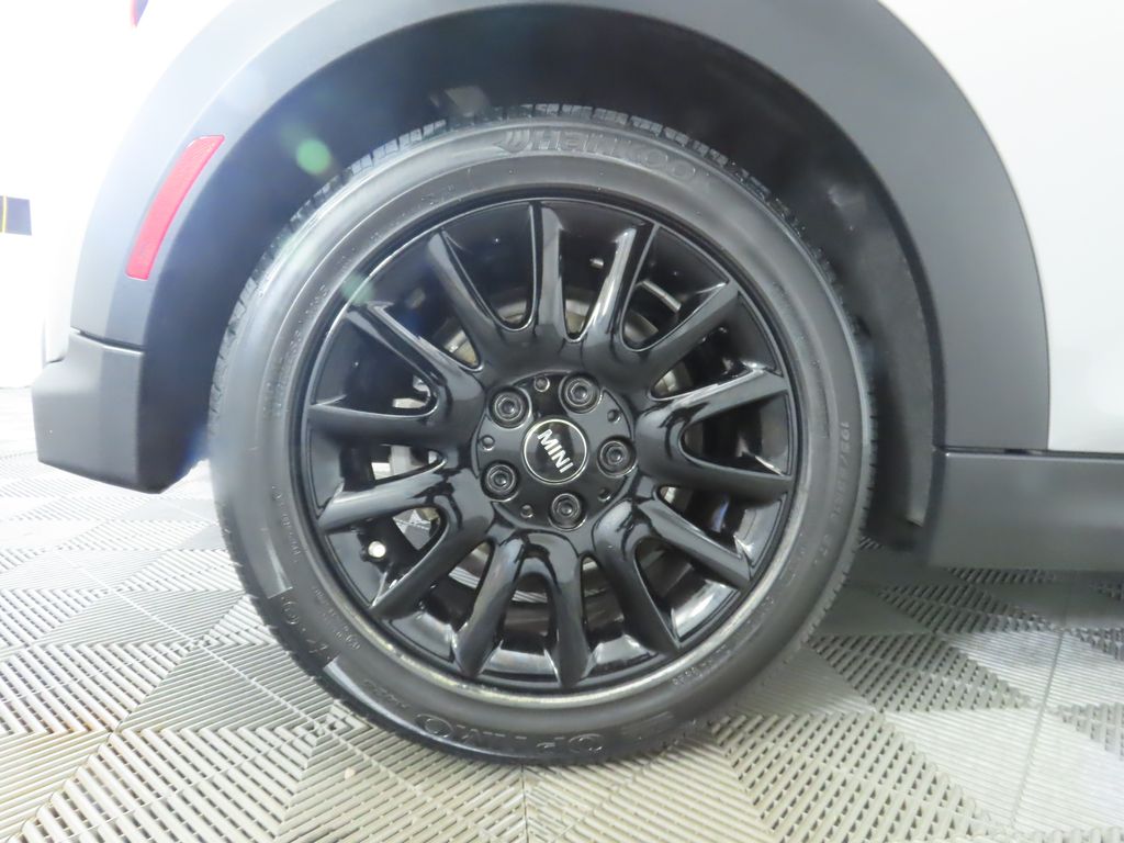 Thumbnail: 2023 MINI Cooper - 30