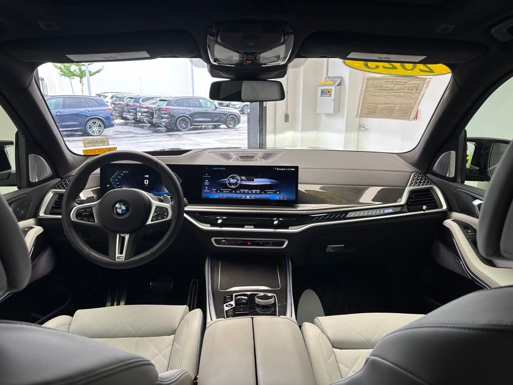 Thumbnail: 2025 BMW X5 - 14