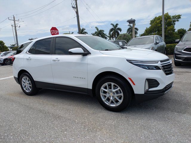 Used 2024 Summit White Chevrolet LT image 3