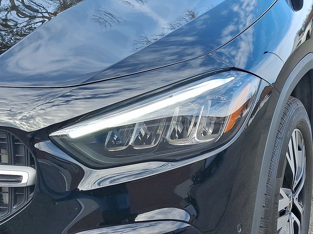 Thumbnail: 2025 Mercedes-Benz GLA - 9