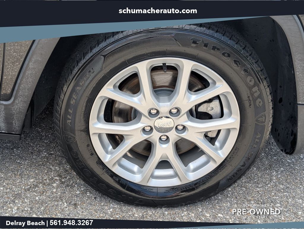used 2015 Jeep Cherokee car, priced at $12,598