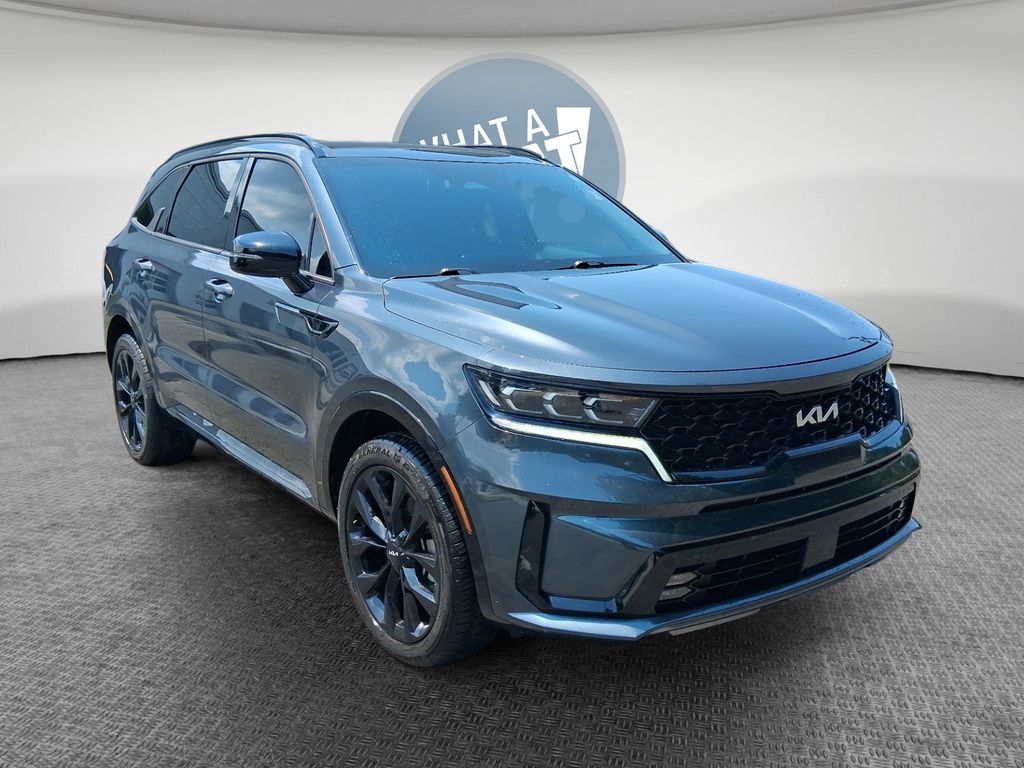 Gravity Gray 2022 Kia Sorento SUV / Crossover Front-Wheel Drive 8-Speed Dual Clutch