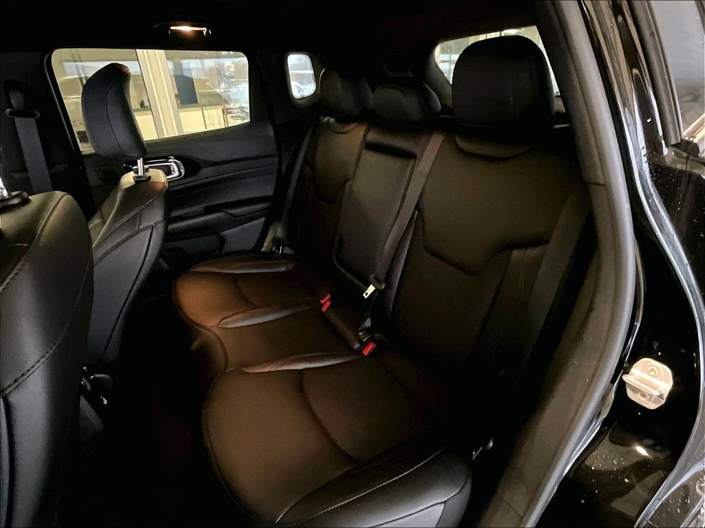 2026 Jeep Compass — photo 15