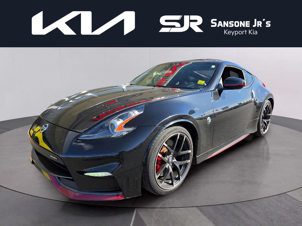 Gray (Magnetic Black) 2018 Nissan 370Z NISMO Coupe Rear-Wheel Drive 7-Speed Automatic