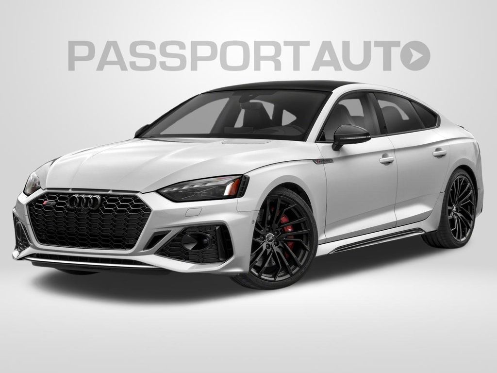 2021 Audi RS 5 Sportback Azul Sedán Tracción en las cuatro ruedas 8 velocidades Automática