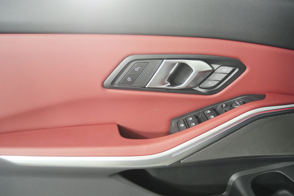 Thumbnail: 2026 BMW 3 Series - 9