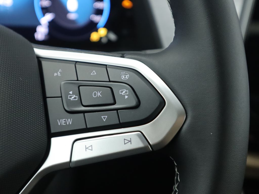 Thumbnail: 2026 Volkswagen Atlas - 12