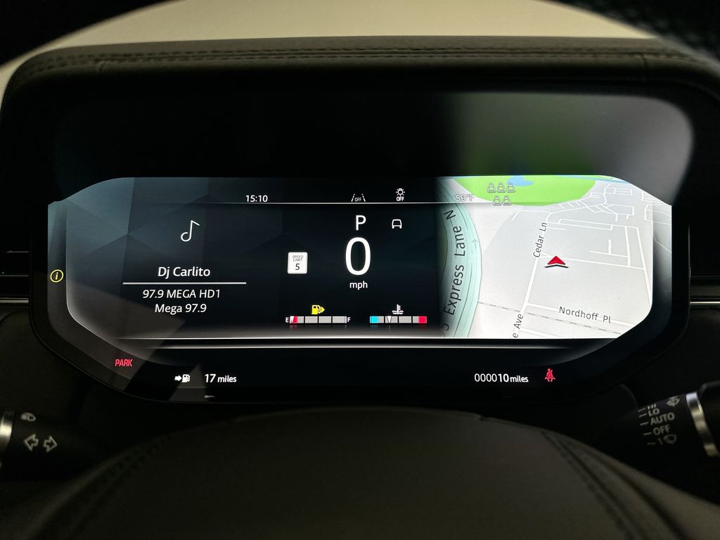 Thumbnail: 2026 Land Rover Range Rover - 15