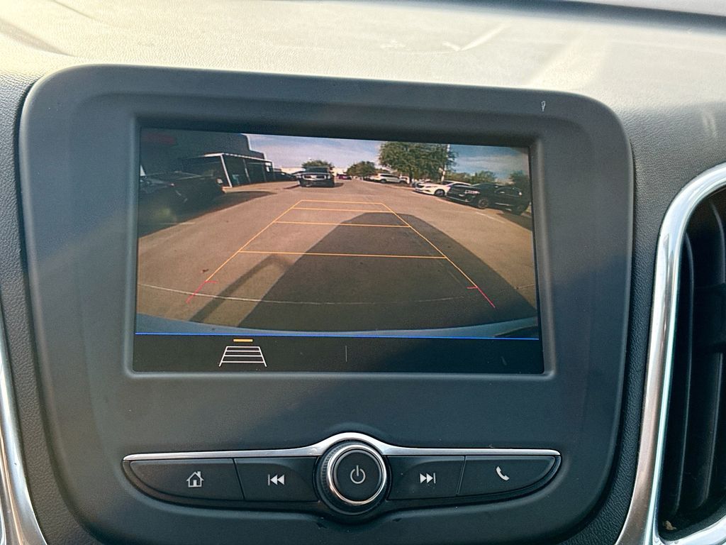 Used 2020 White Chevrolet LT image 14