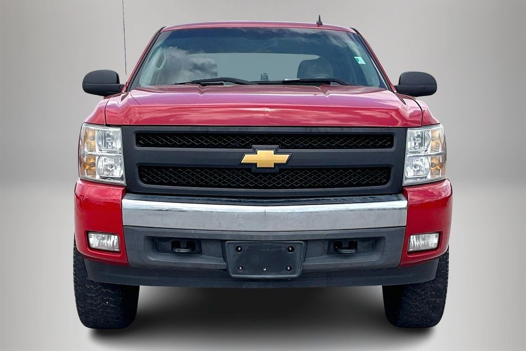 Used 2007 Chevrolet Silverado 1500 LT 4D Crew Cab