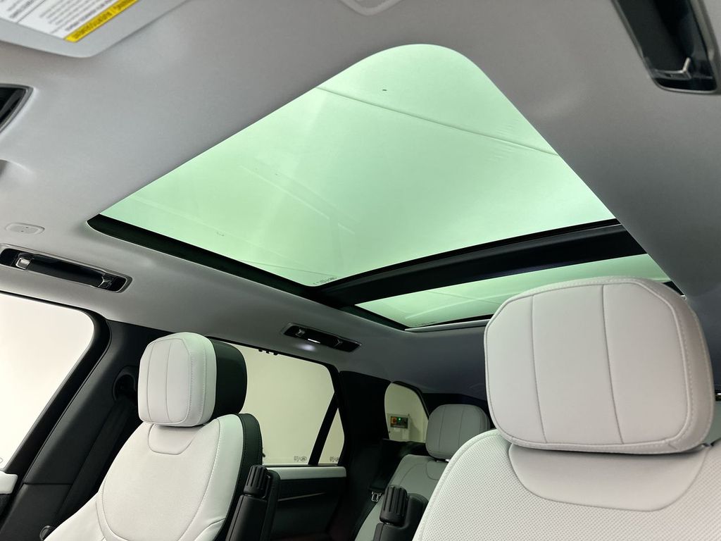 2025 Land Rover Range Rover Sport Dynamic 9