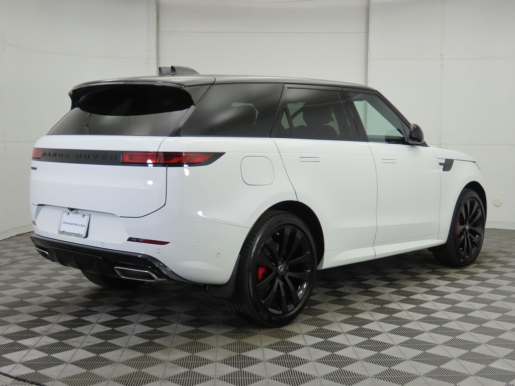 Thumbnail: 2025 Land Rover Range Rover Sport - 5